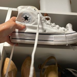 Converse size 8